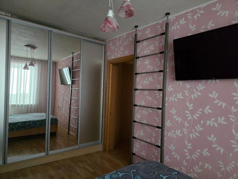 Двухкомнатная квартира на Артема 49 м2 