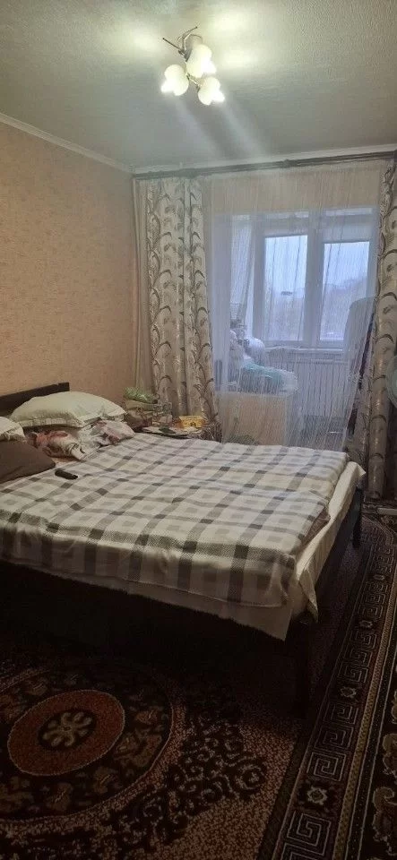 Продаётся 3-комнатная квартира на ул. Тренёва, Киевский район