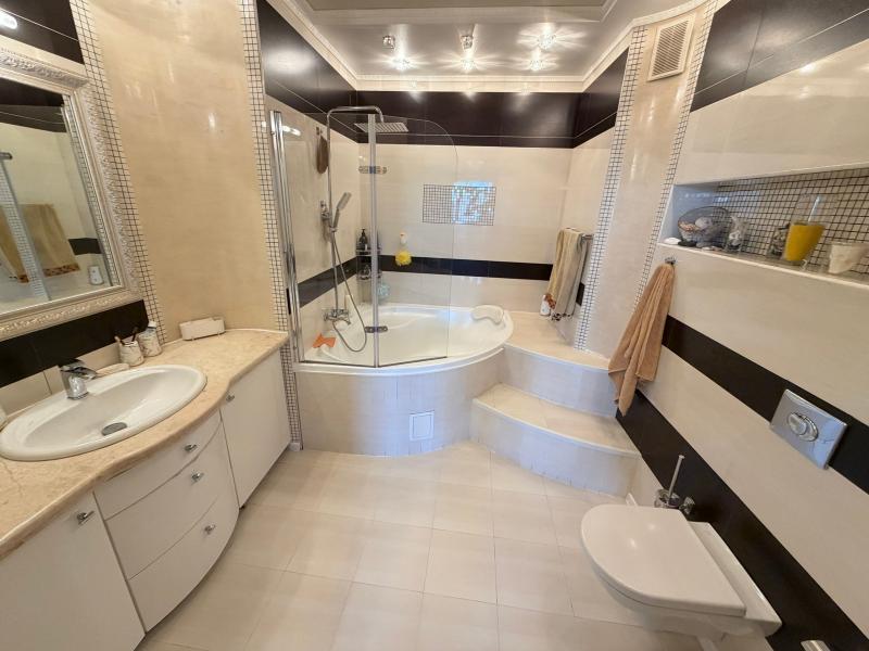 3 комнатная квартира в ЖК