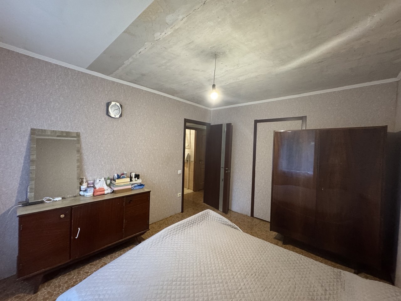 Трехкомнатная квартира на Розе 