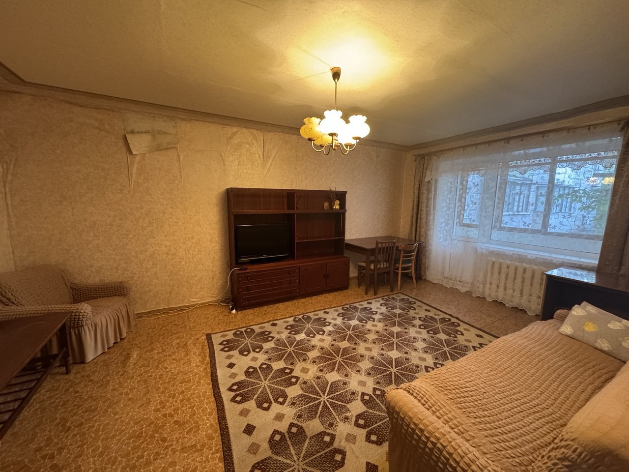 Трехкомнатная квартира на Розе 