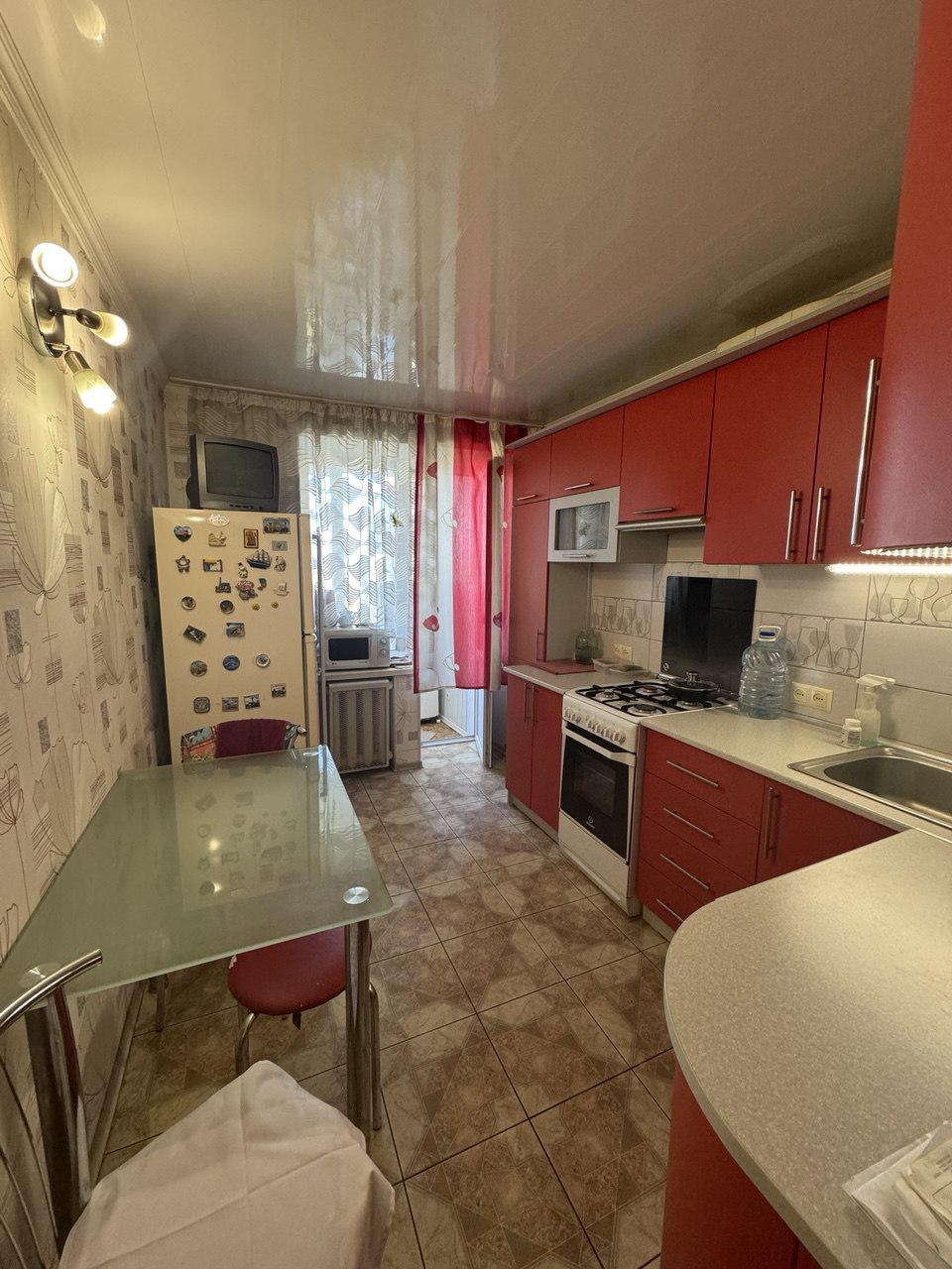 Трехкомнатная квартира в Киевском районе на Брюсова 