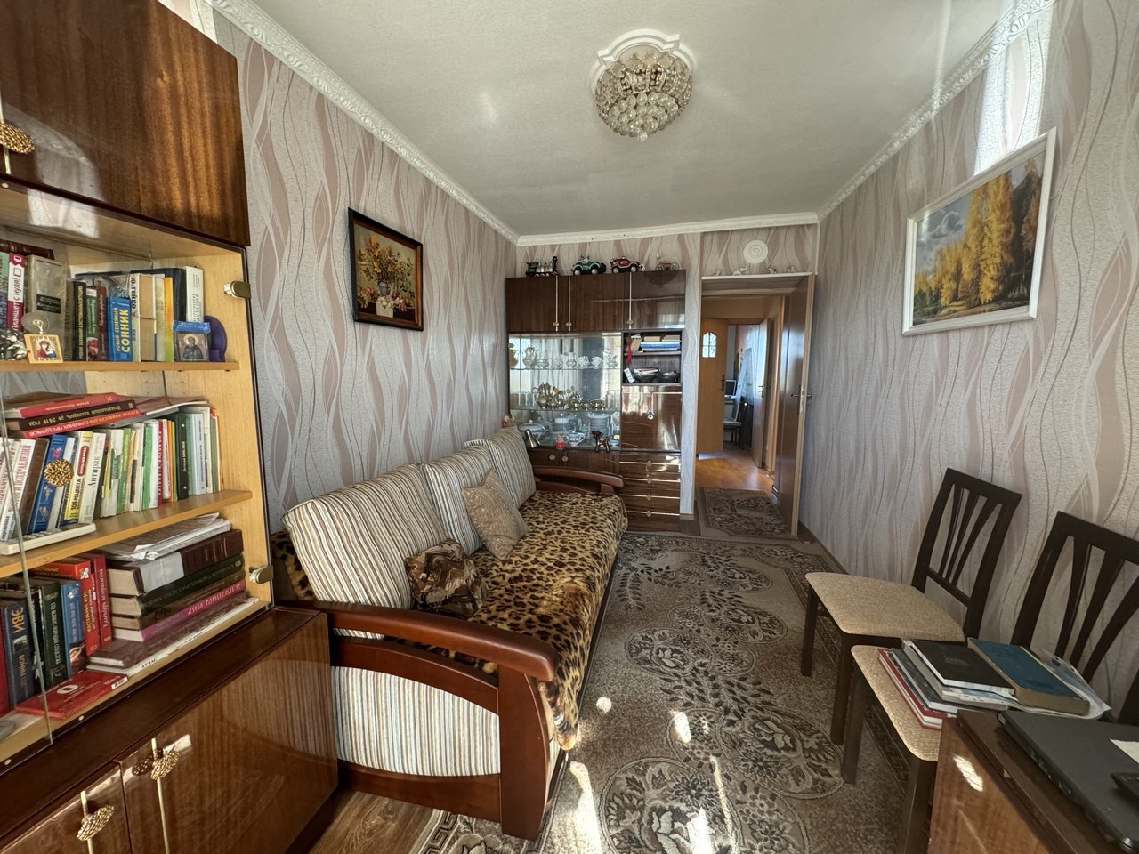 Трехкомнатная квартира в Киевском районе на Брюсова 