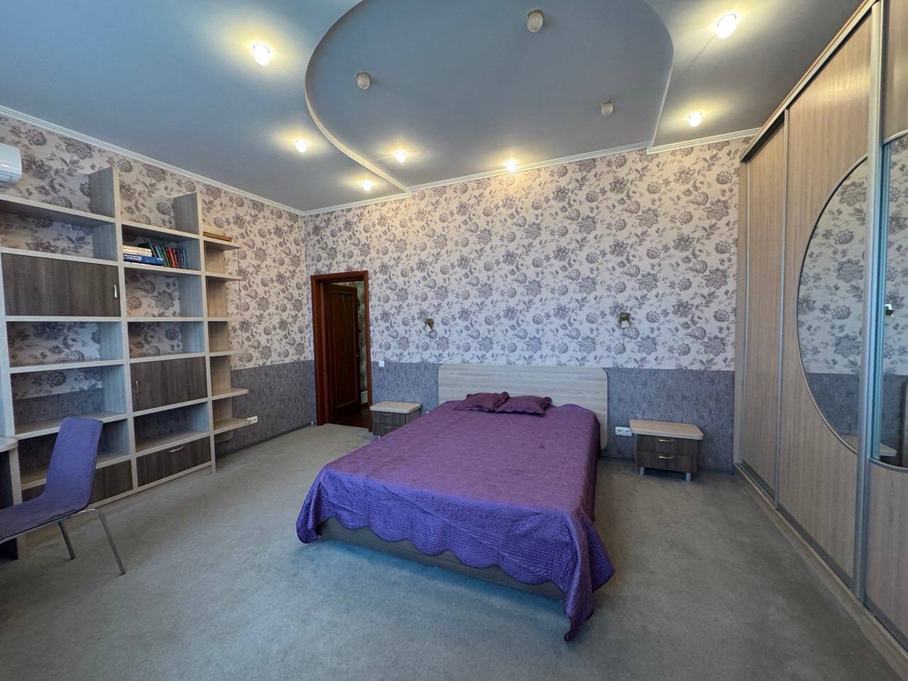 Двухкомнатная в Замковом 90 м2