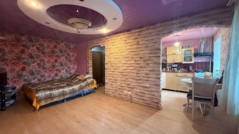 Двухкомнатная на Университетской 48 м2