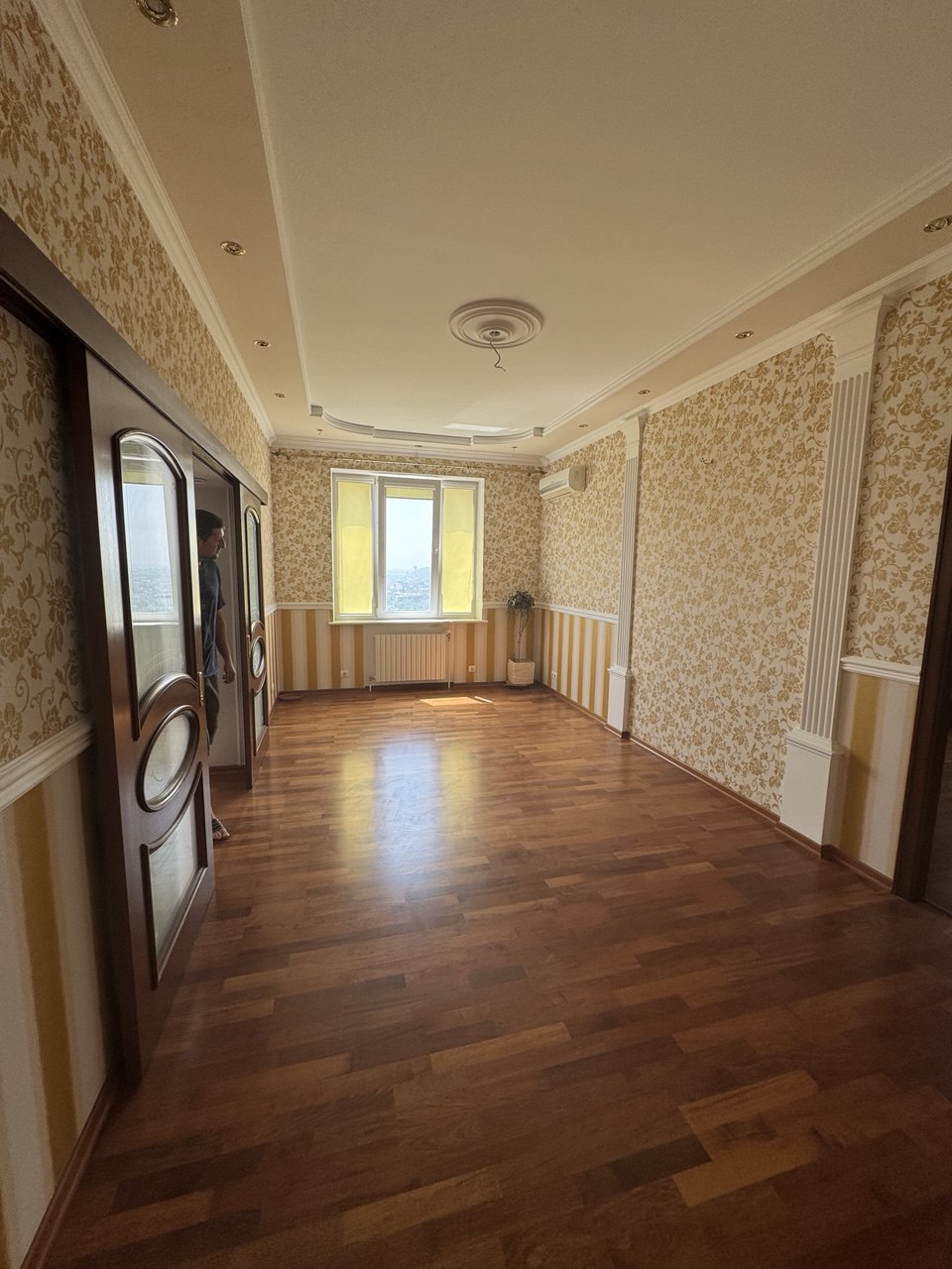 Срочная продажа! 4-комнатная квартира в ЖК «Центральный»