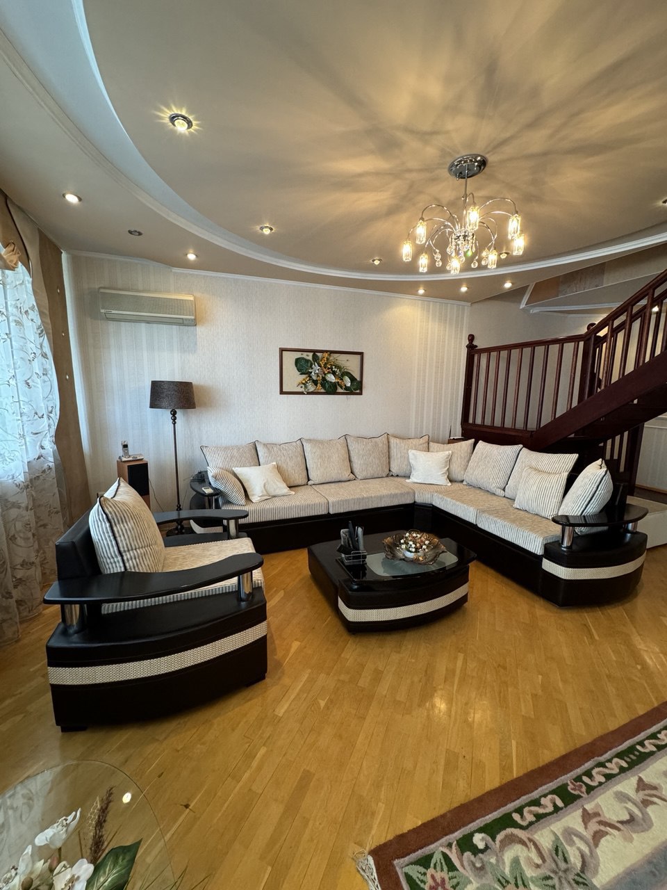 Двухуровневая квартира 160 м2 