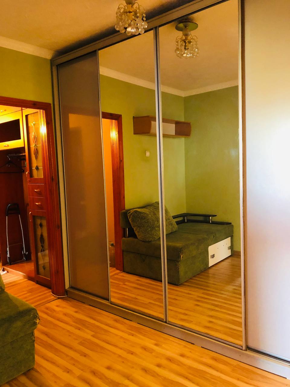 Трехкомнатная чешка на Артема 70 м2